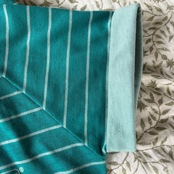 VTG 90s Converse Blue and Teal Short Sleeve Tee Rolled Hem Sz M Made in USA Y2K - Picture 9 of 9